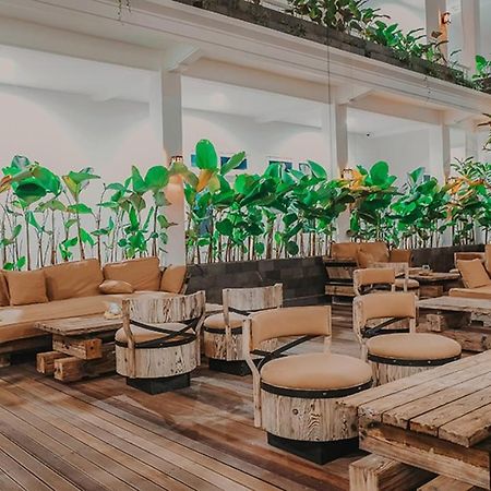 Kaberaz Luxury By Amithya Hotel Sumenep Buitenkant foto