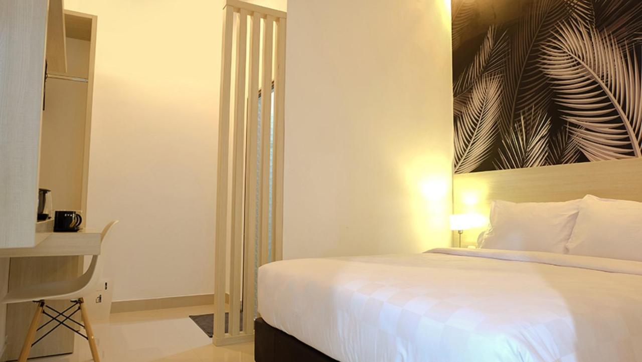 Kaberaz Luxury By Amithya Hotel Sumenep Kamer foto